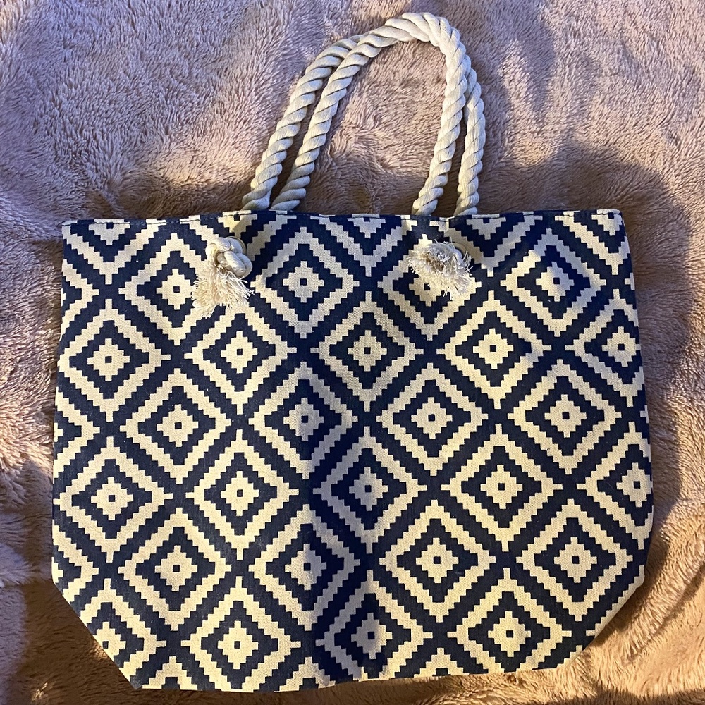 NWOT Summer & Rose Tote Bag